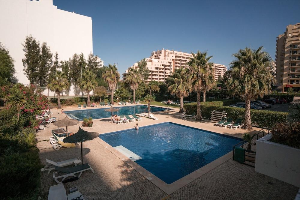 Apartamentos Jardins Da Rocha Portimão Eksteriør billede