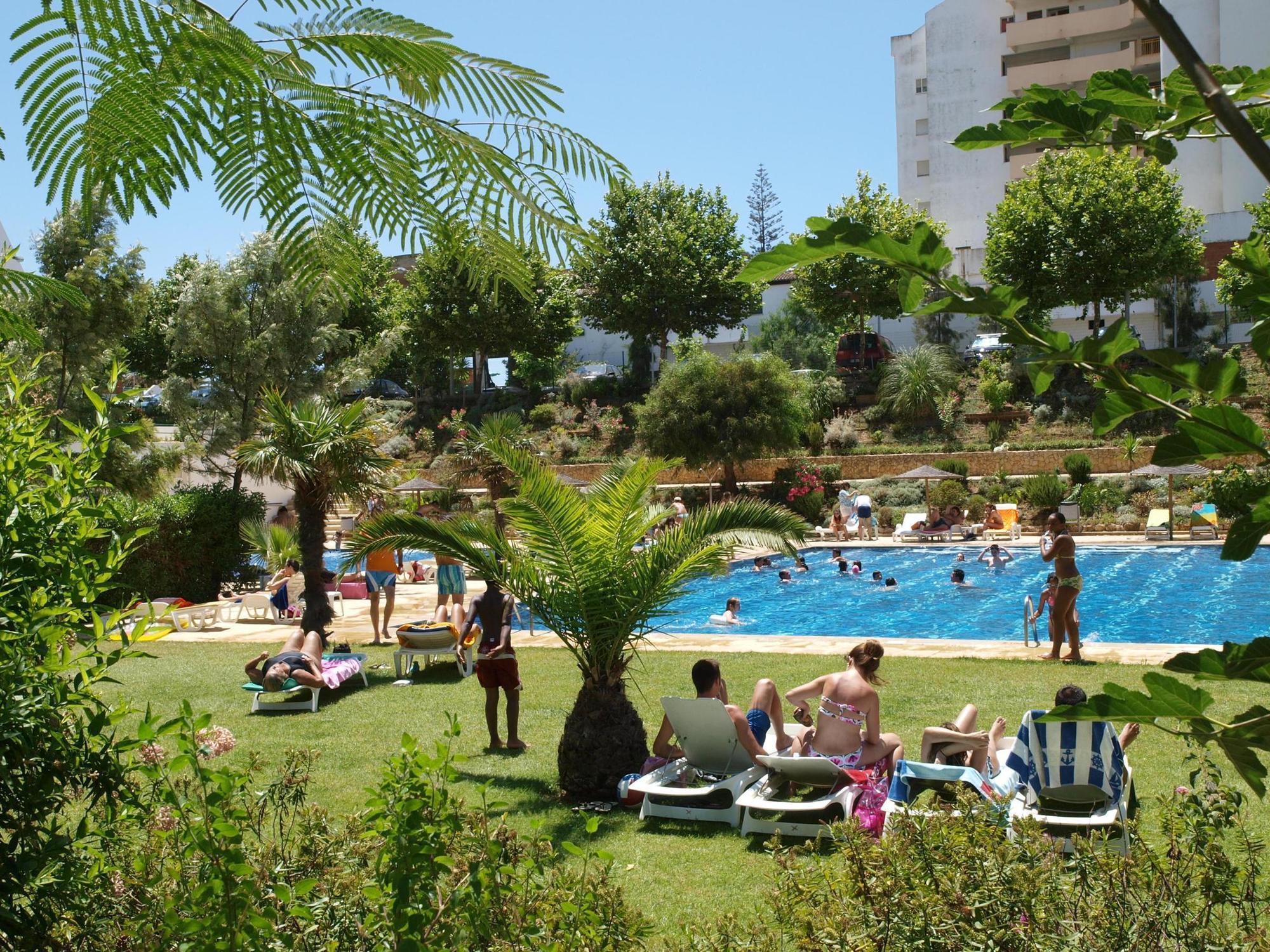 Apartamentos Jardins Da Rocha Portimão Eksteriør billede