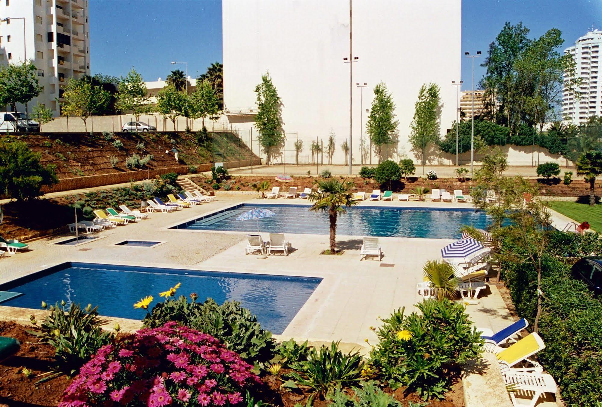 Apartamentos Jardins Da Rocha Portimão Eksteriør billede